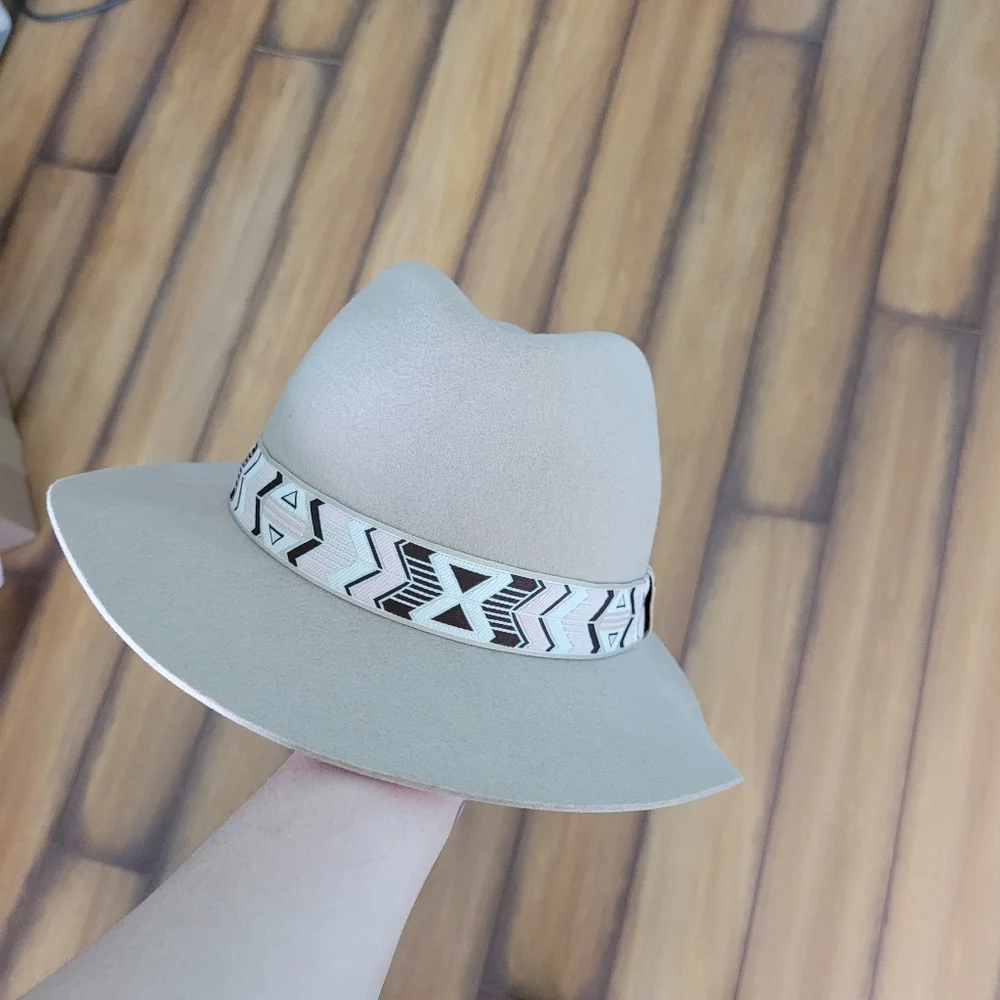 Cream Fedora - Picture 9 of 10